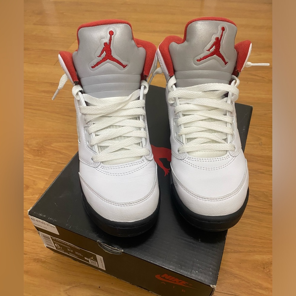 Air Jordan 5 Retro
